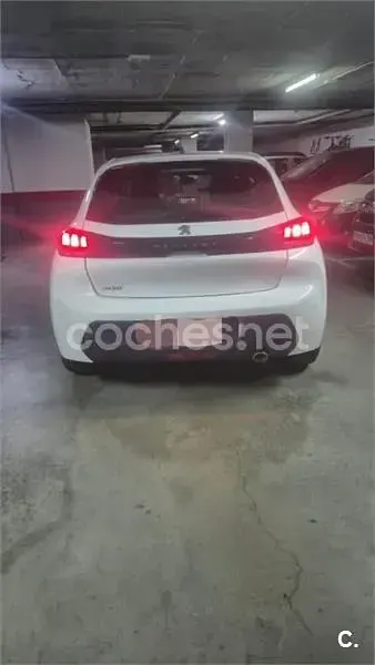 Usado Peugeot 208 Active 100 CV (73 kW) 2020 Blanco Utilitario