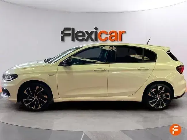 Usado Fiat Tipo Easy 95 CV (69 kW) 2019 Blanco Berlina