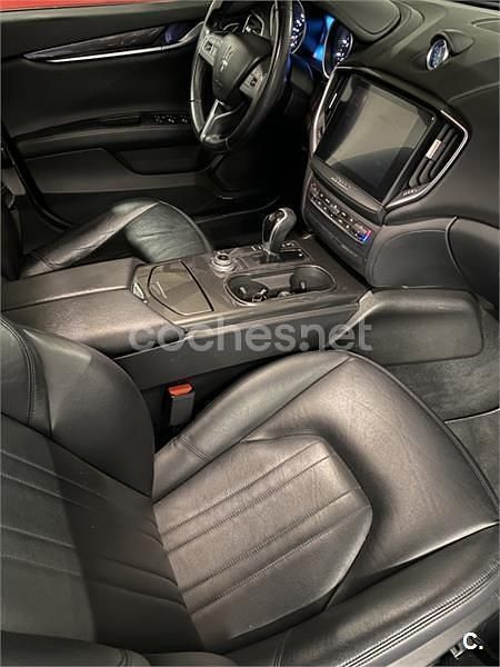 Usado Maserati Ghibli 410 CV (301 kW) 2016 Granate Coupe