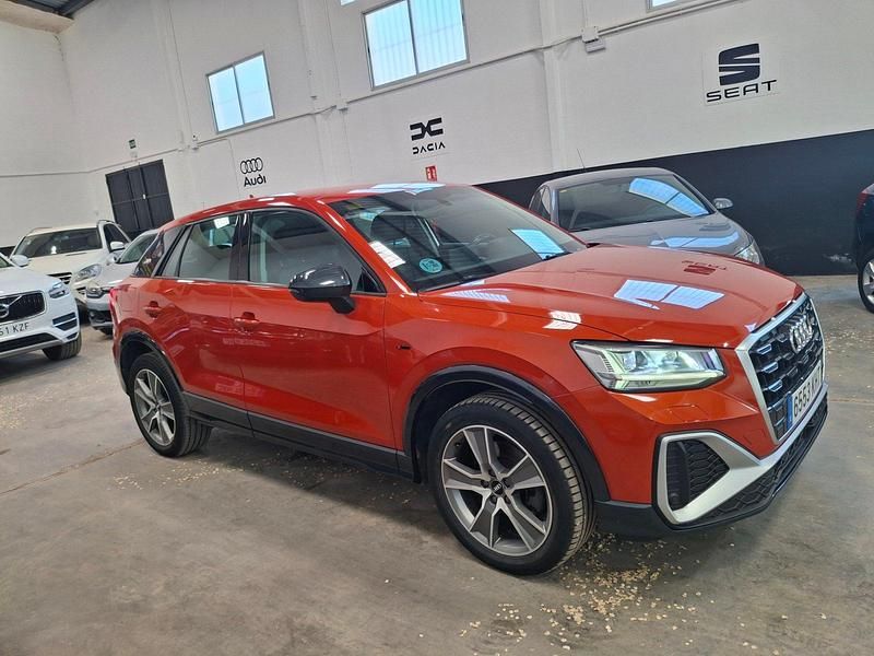 Usado Audi Q2 Sport 116 CV (85 kW) 2018 Naranja SUV