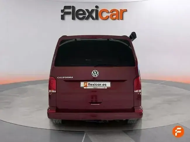 Usado VW California Beach 150 CV (110 kW) 2020 Granate Van