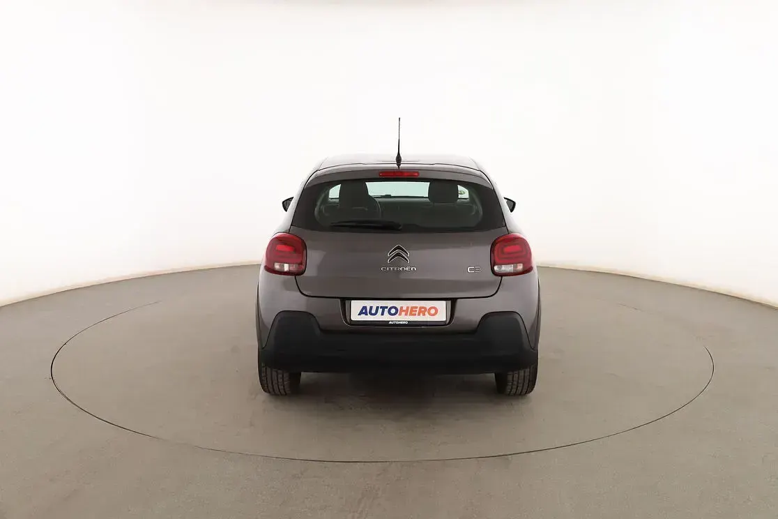 Usado Citroën C3 Feel 82 CV (60 kW) 2018 Gris Utilitario