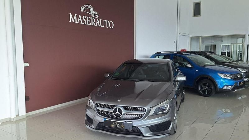 Gris Usado 2016 Mercedes CLA200 AMG line Berlina | 21.500 € (Precio justo) - Imagen 1/4