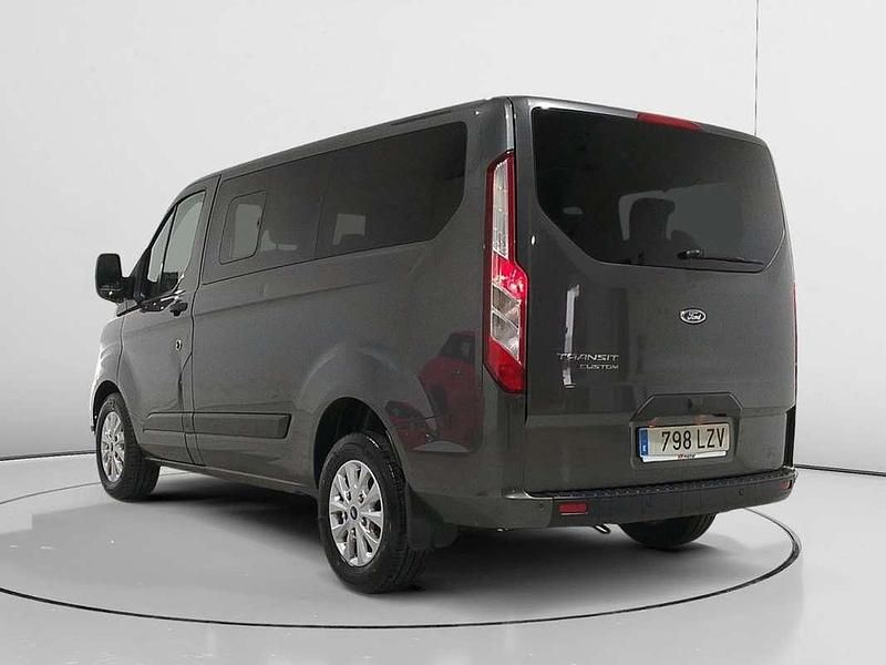 Usado Ford Tourneo Custom Trend 131 CV (96 kW) 2022 Gris Van
