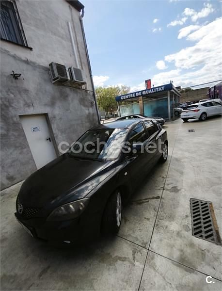 Usado Mazda 3 Active 109 CV (80 kW) 2007 Negro Berlina