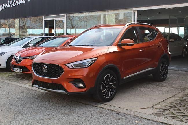 Usado MG ZS Luxury 107 CV (78 kW) 2023 Naranja SUV