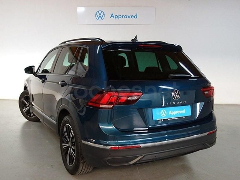 Usado VW Tiguan Life 130 CV (95 kW) 2022 Azul SUV