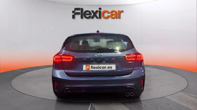 Begagnad Ford Focus ST-Line 125 HK (91 kW) 2023 Blå Sedan