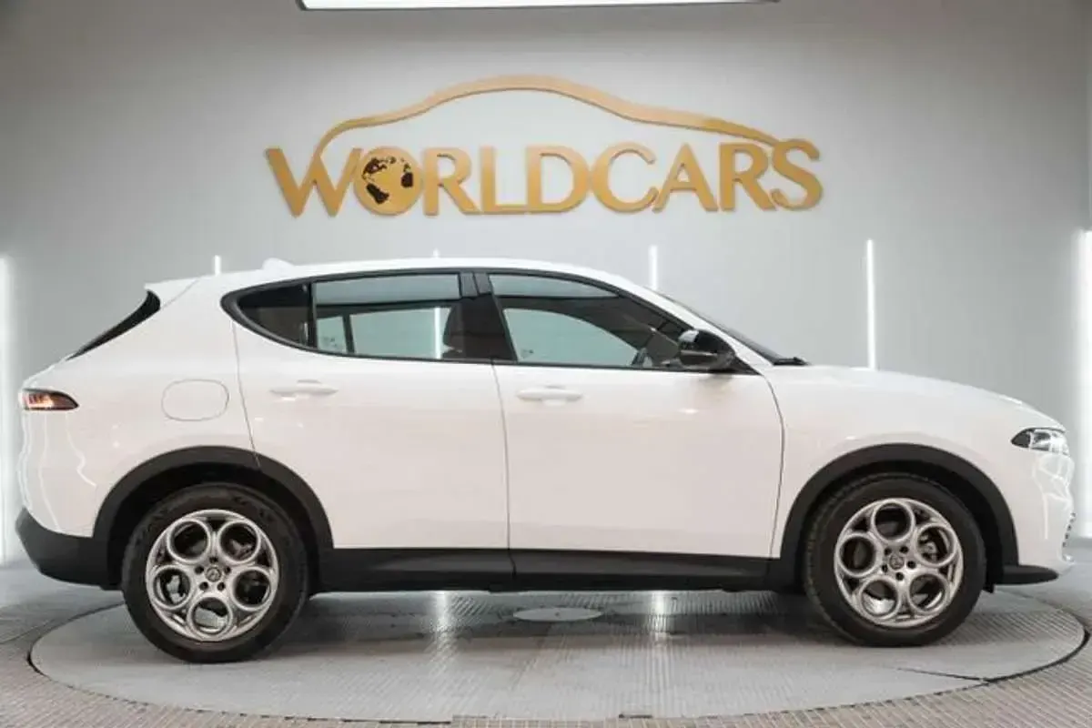 Usado Alfa Romeo Tonale Super 131 CV (96 kW) 2023 Blanco SUV