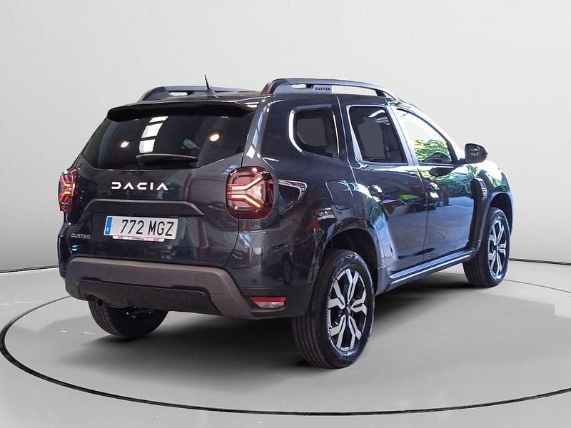 Usado Dacia Duster Journey 101 CV (74 kW) 2023 Gris SUV