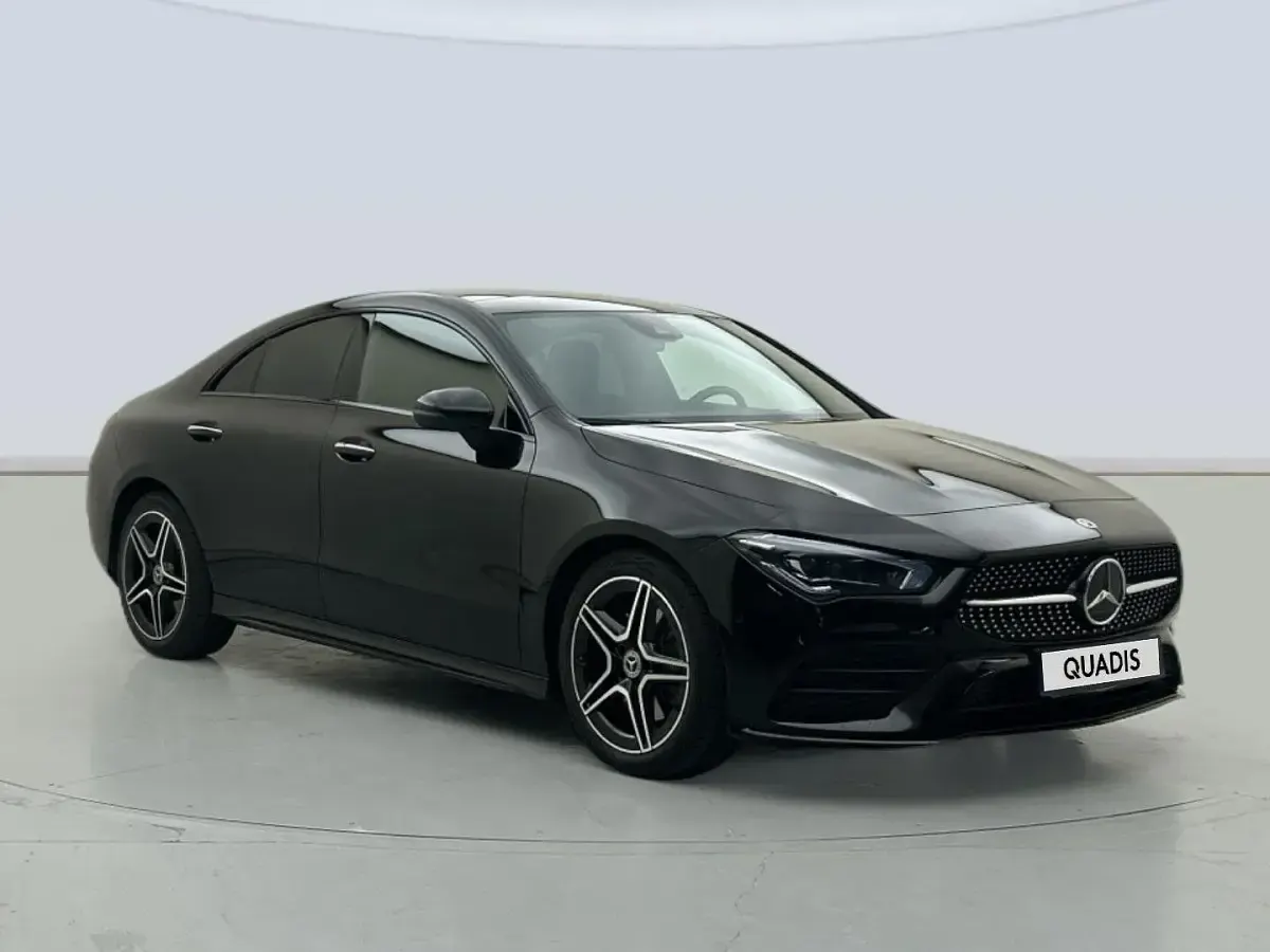 Usado Mercedes CLA220 190 CV (139 kW) 2022 Negro Berlina