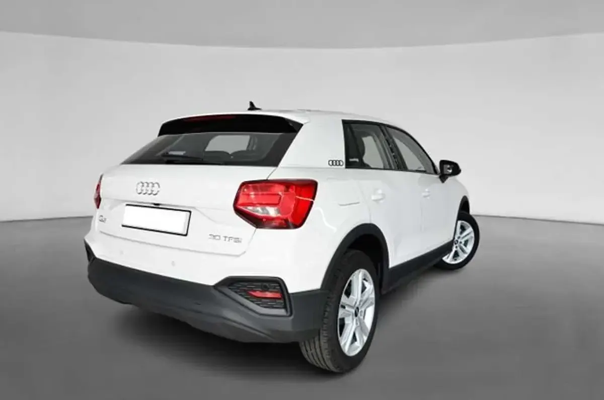 Usado Audi Q2 110 CV (80 kW) 2023 Blanco SUV