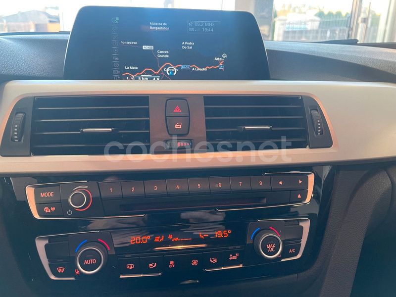 Usado BMW 320 190 CV (139 kW) 2016 Gris / plata Berlina