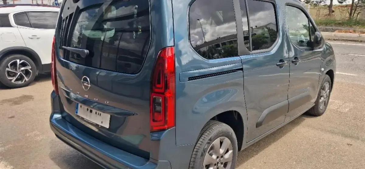 Nuevo Opel Combo 101 CV (74 kW) 2026 Kiama blue Monovolumen