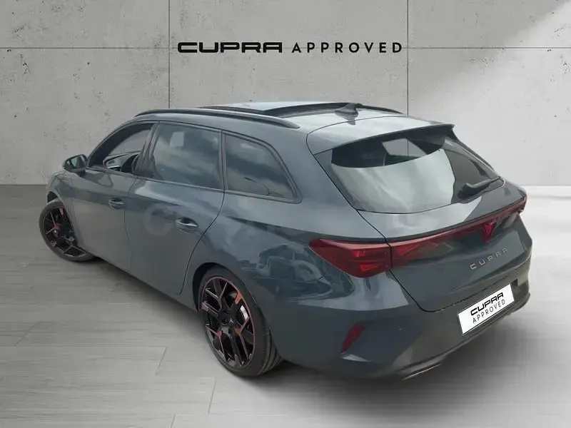 Usado Cupra Leon VZ 272 CV (200 kW) 2024 Azul Familiar