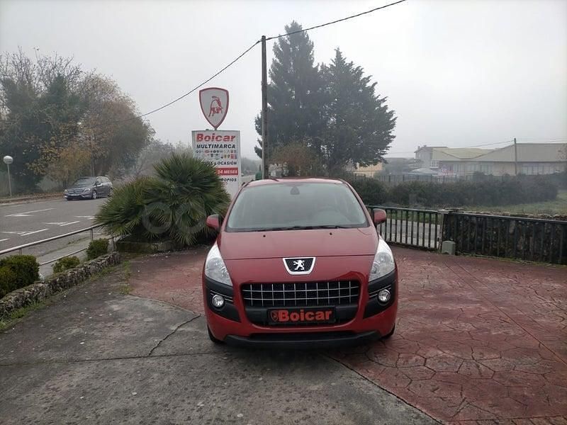 Usado Peugeot 3008 Sport 110 CV (80 kW) 2009 Granate Familiar