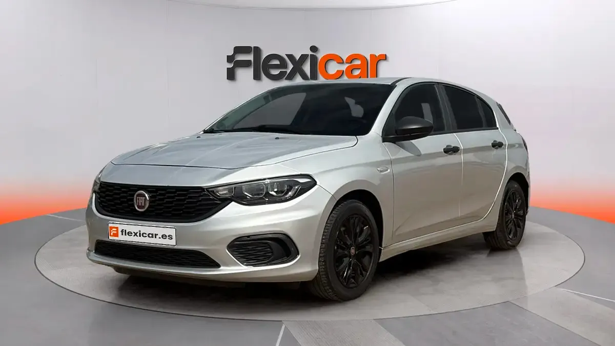 Usado Fiat Tipo Pop 95 CV (69 kW) 2019 Gris Familiar