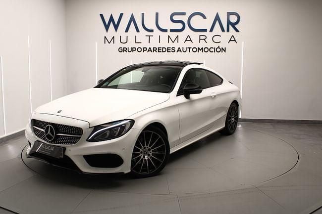 Usado Mercedes C220 AMG line 170 CV (125 kW) 2017 Blanco Coupe