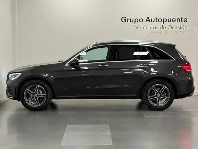 Käytetty Mercedes GLC300 AMG 245 HP (180 kW) 2021 Harmaa Katumaasturi