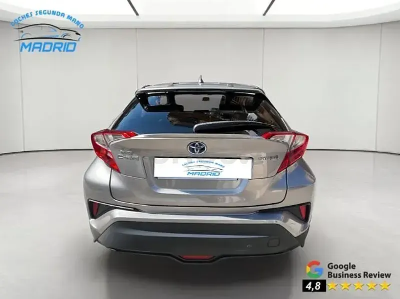 Usado Toyota C-HR Advance 122 CV (89 kW) 2018 Gris / plata SUV
