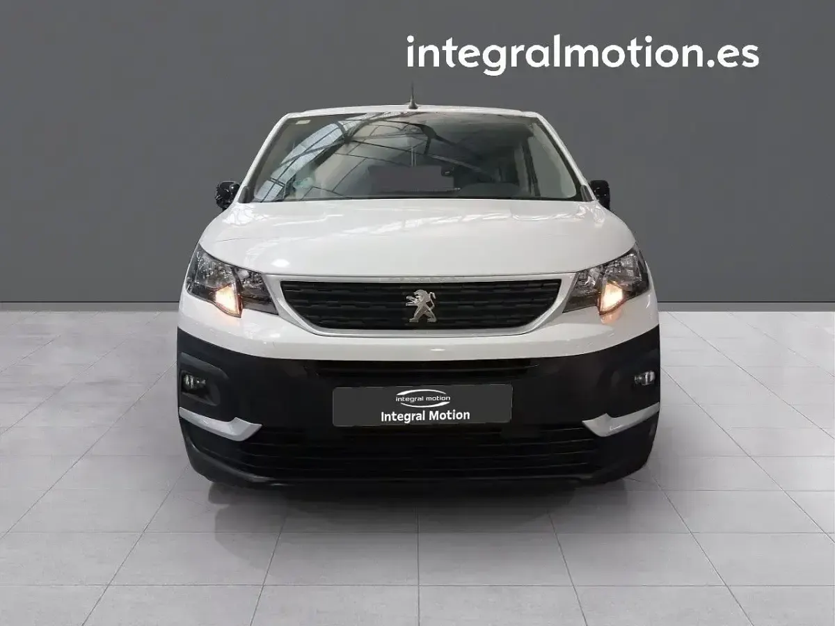 Usado Peugeot Rifter 102 CV (75 kW) 2022 Blanco Monovolumen