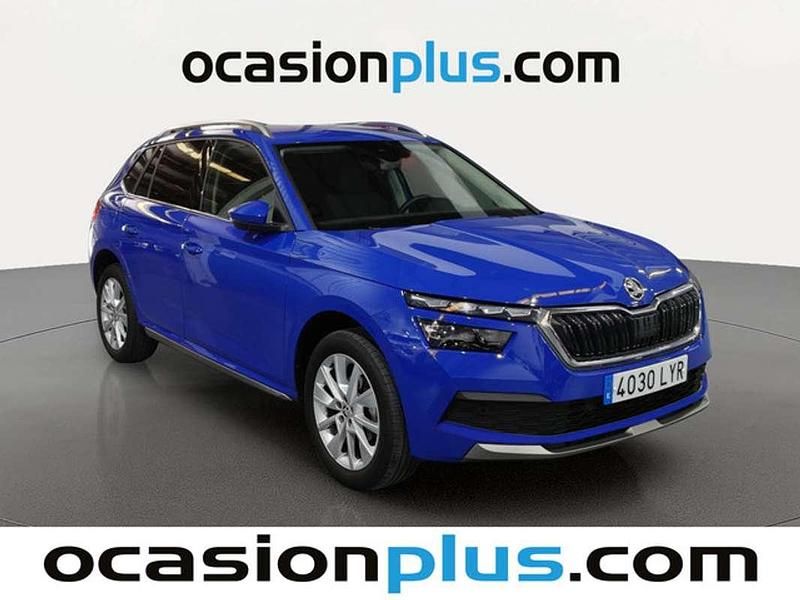 Usado Skoda Kamiq Style 110 CV (80 kW) 2022 Azul SUV