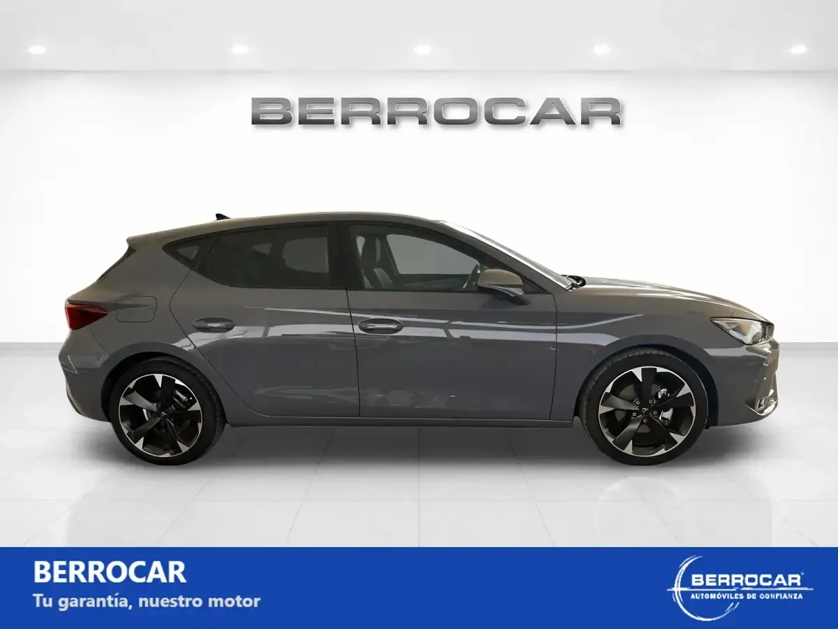Usado Cupra Leon 150 CV (110 kW) 2024 Gris