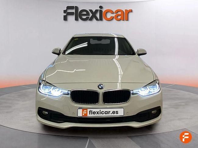 Usado BMW 318 150 CV (110 kW) 2017 Blanco Berlina