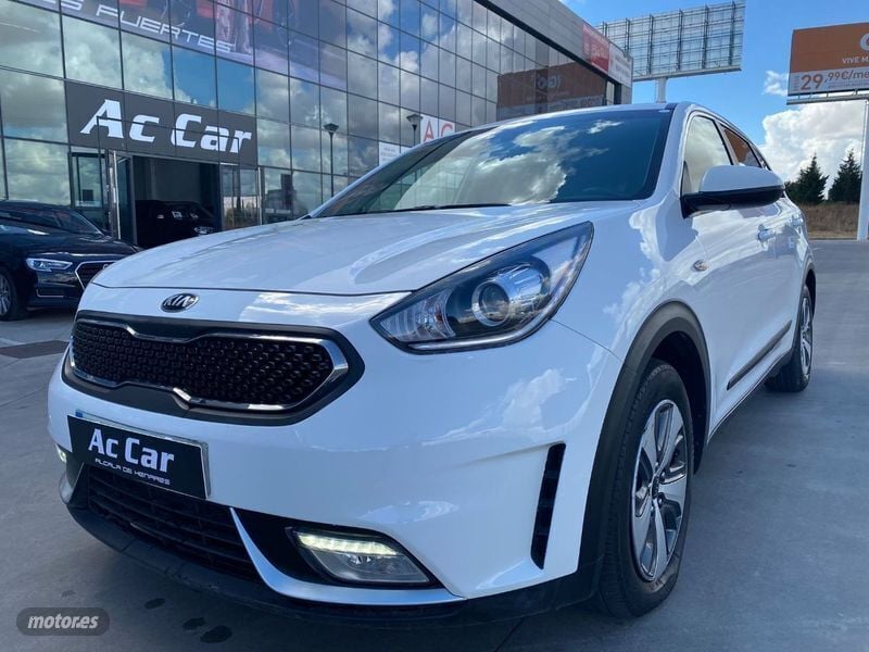 Usado Kia Niro 141 CV (103 kW) 2018 Blanco SUV