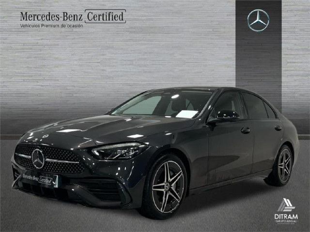 Gris Usado 2024 Mercedes C220 AMG line Berlina | 44.900 € (Buen precio) - Imagen 1/4