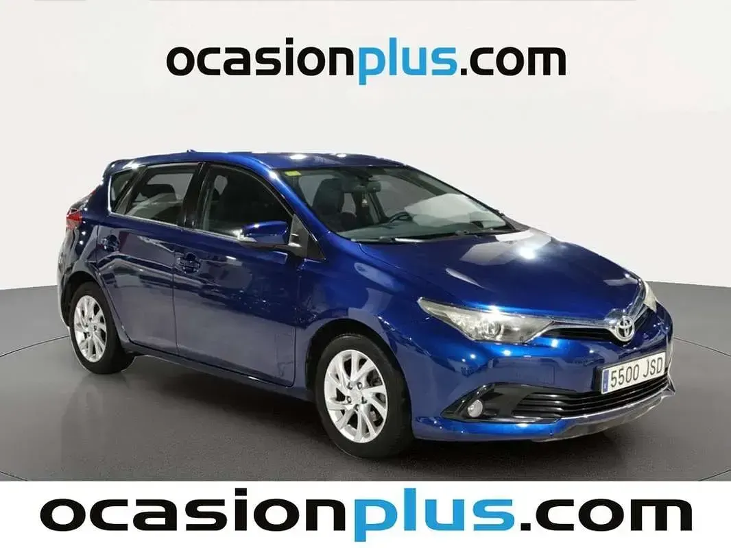 Usado Toyota Auris Active 116 CV (85 kW) 2016 Azul Utilitario