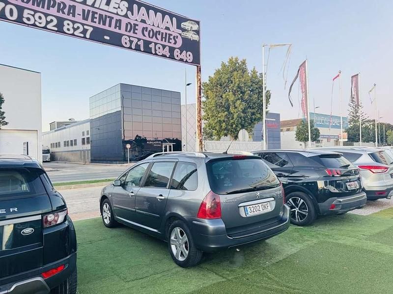 Gris Usado 2005 Peugeot 307 Familiar | 2499 € (Precio justo) - Imagen 1/4
