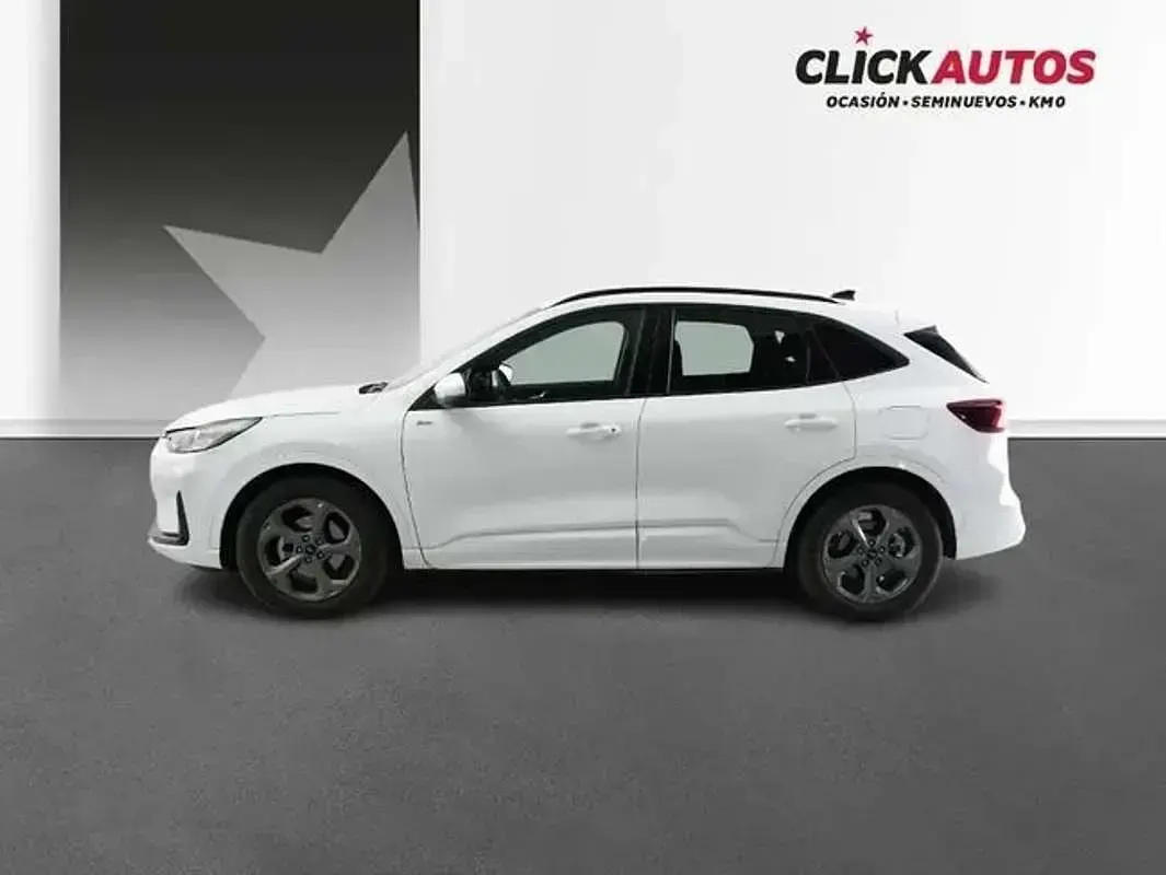 Usado Ford Kuga ST-Line 150 CV (110 kW) 2025 Blanco SUV