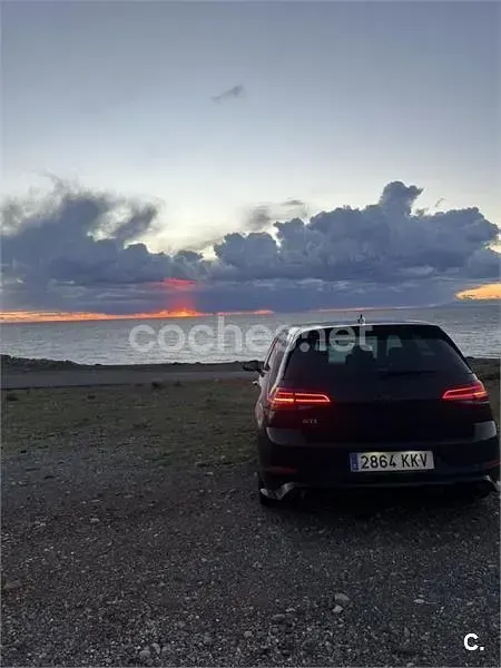 Usado VW Golf VII GTI 230 CV (169 kW) 2018 Negro Berlina