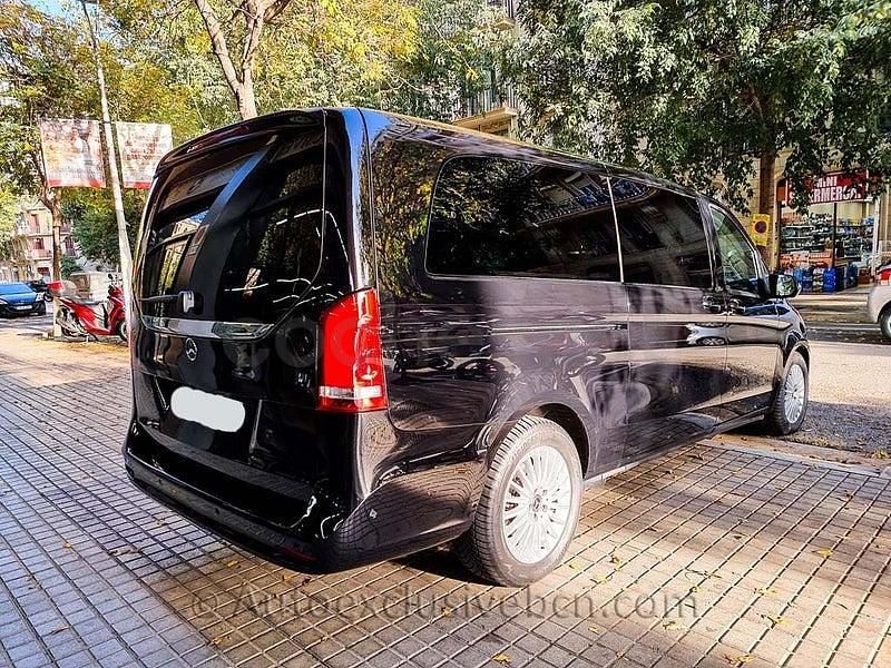 Usado Mercedes V300 Avantgarde 239 CV (175 kW) 2023 Negro Monovolumen