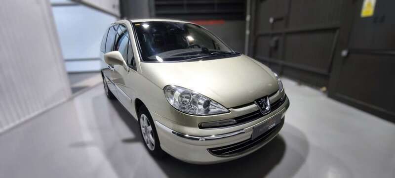 Beige Usado 2009 Peugeot 807 Premium Monovolumen | 6590 € (Precio justo) - Imagen 1/4