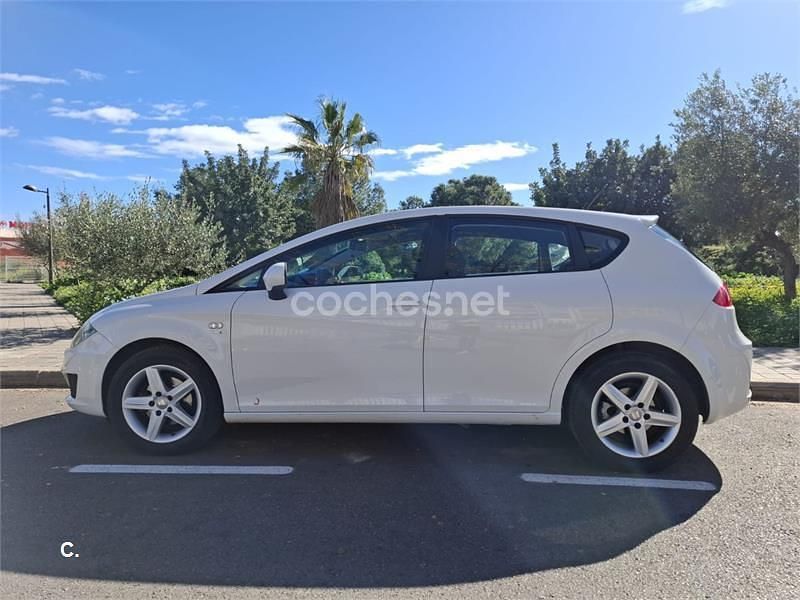 Usado Seat Leon Copa 105 CV (77 kW) 2012 Blanco Berlina