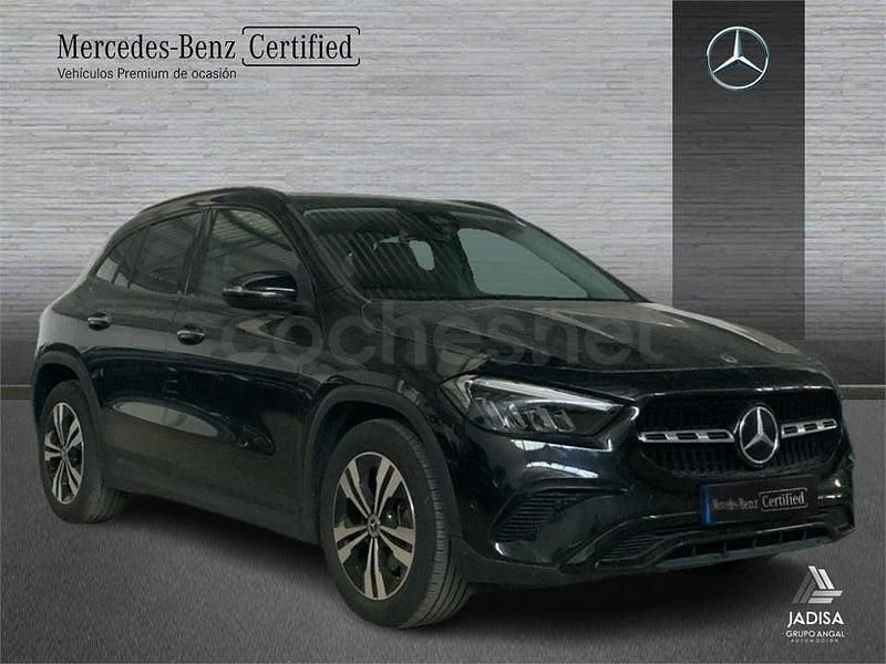 Usado Mercedes GLA200 163 CV (119 kW) 2024 Negro SUV