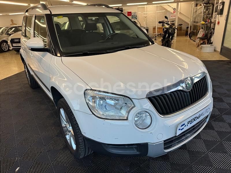 Usado Skoda Yeti Ambition 105 CV (77 kW) 2011 Blanco SUV
