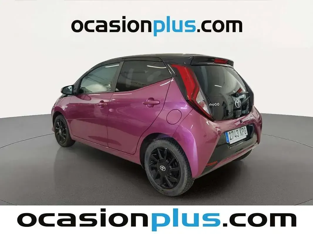 Usado Toyota Aygo Business Edition 69 CV (50 kW) 2018 Burdeos Utilitario