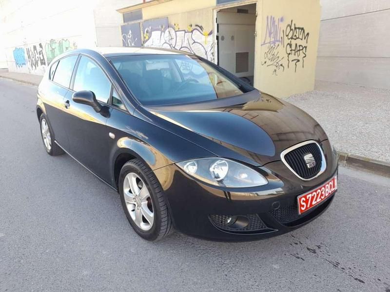Negro Usado 2009 Seat Leon Reference Utilitario | 6900 € (Precio justo) - Imagen 1/4