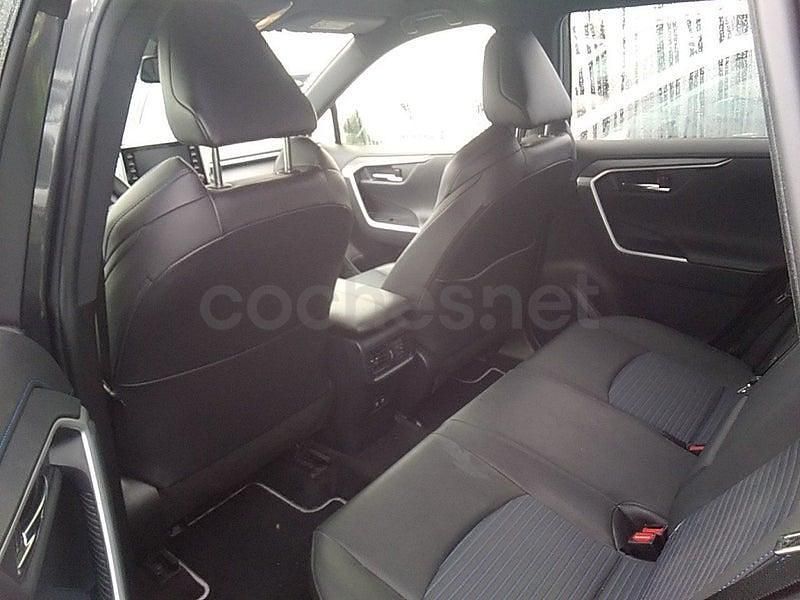 Usado Toyota RAV4 Hybrid Style 218 CV (160 kW) 2022 Gris / plata SUV