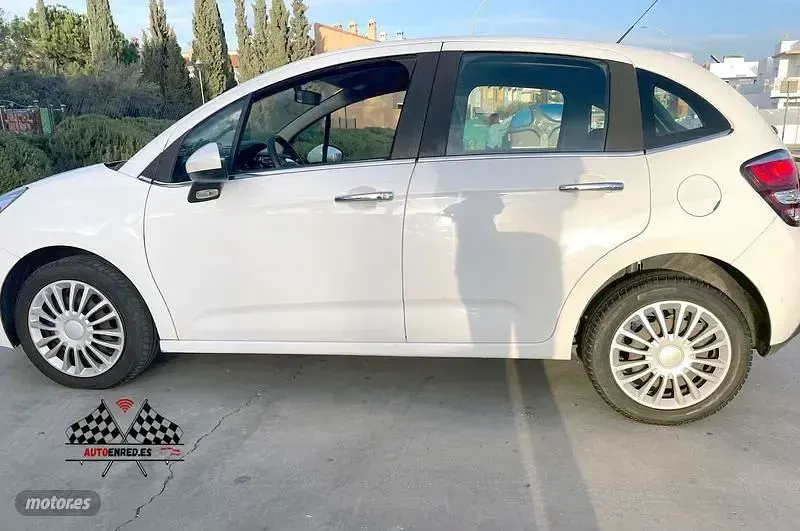 Usado Citroën C3 Feel 82 CV (60 kW) 2015 Blanco Berlina