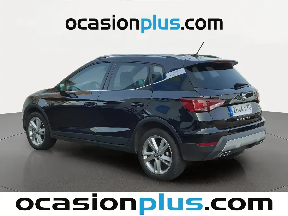 Usado Seat Arona Ecomotive 115 CV (84 kW) 2019 Negro SUV