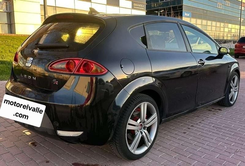 Usado Seat Leon FR 170 CV (125 kW) 2007 Negro Utilitario