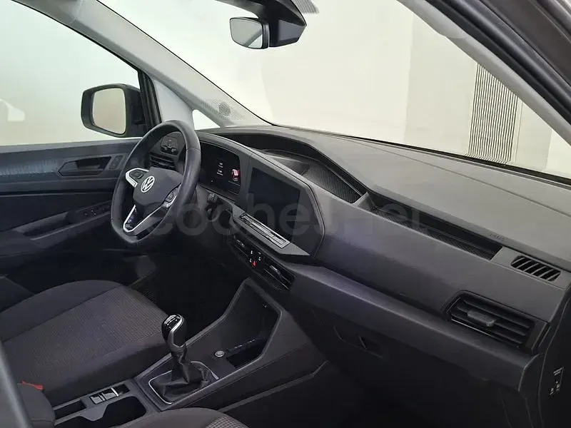 Usado VW Caddy 102 CV (75 kW) 2025 Beige Monovolumen