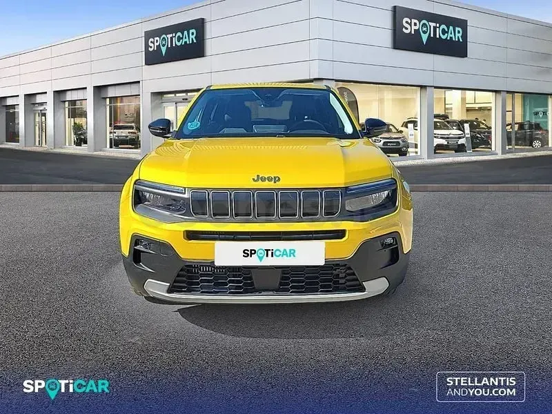 Begagnad Jeep Avenger Altitude 100 HK (73 kW) 2025 Gul SUV