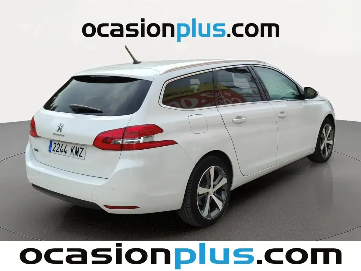 Usado Peugeot 308 SW Allure 131 CV (96 kW) 2018 Blanco Familiar