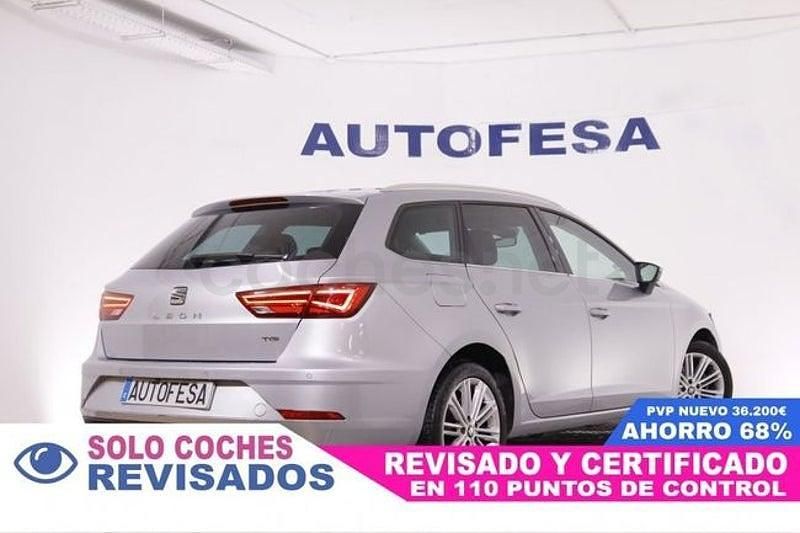 Usado Seat Leon XCELLENCE 130 CV (95 kW) 2020 Gris / plata Familiar