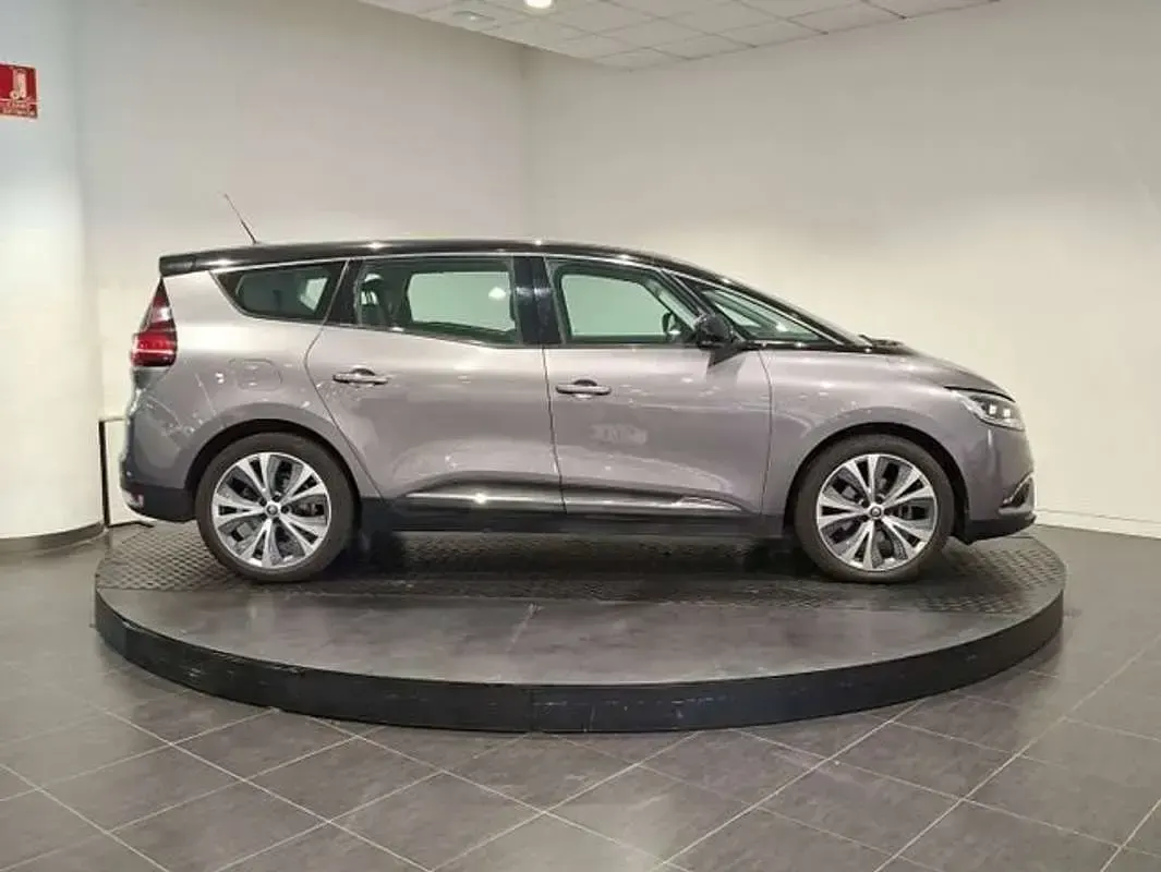 Usado Renault Grand Scénic IV Zen 160 CV (117 kW) 2019 Gris Monovolumen